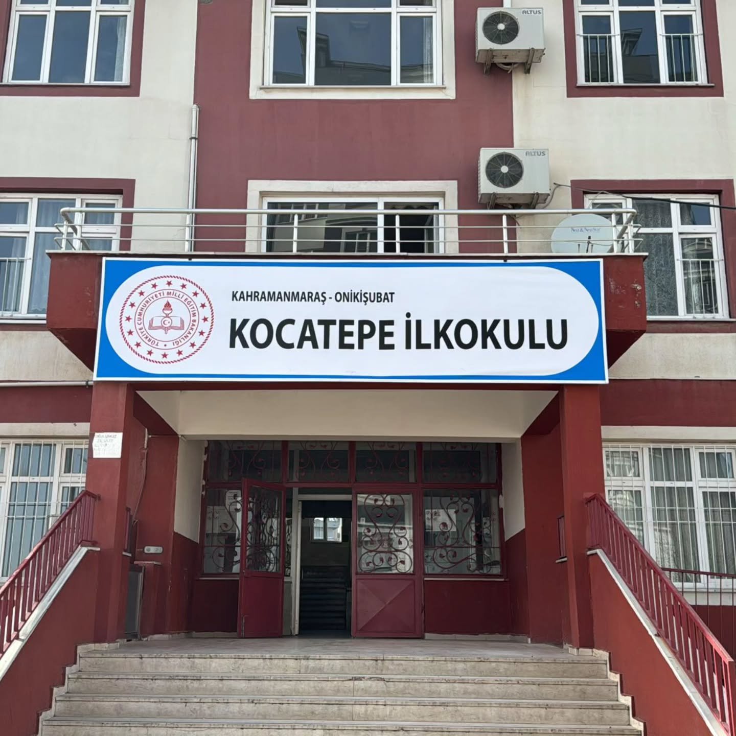 Kompozit zemin tabela uygulaması